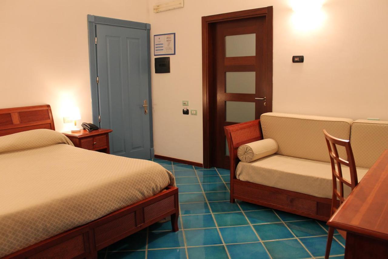 Hotel Pisacane سابري المظهر الخارجي الصورة