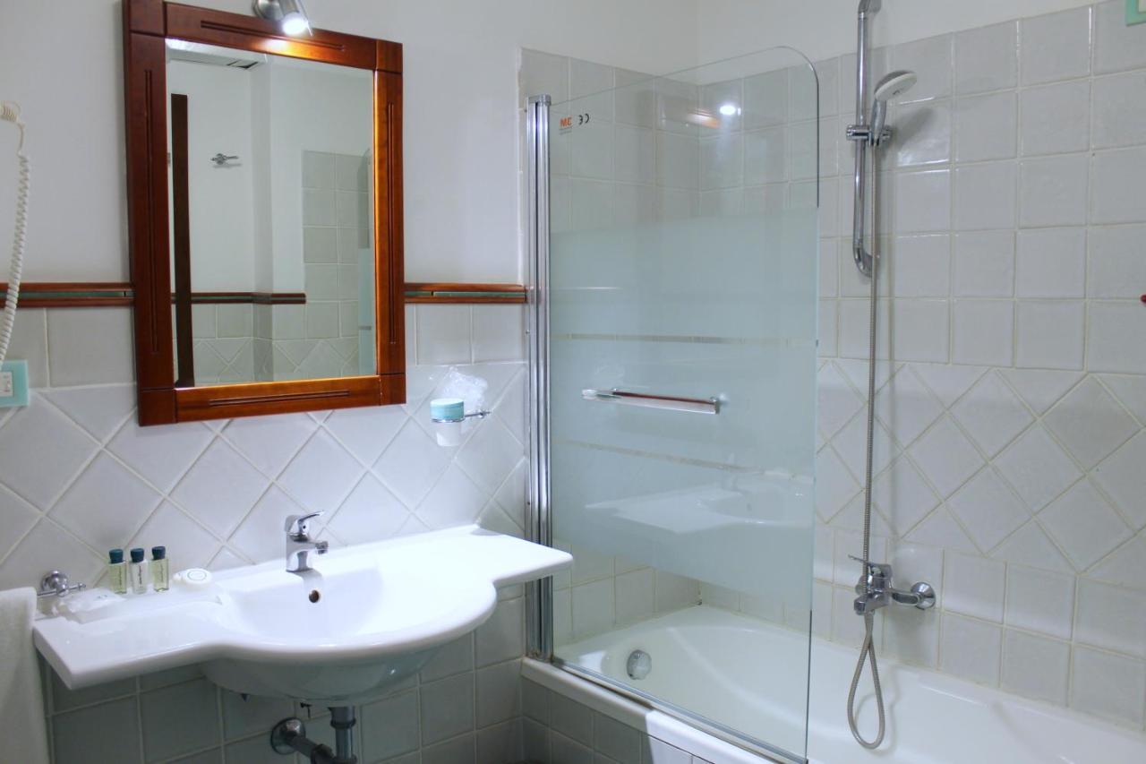 Hotel Pisacane سابري المظهر الخارجي الصورة
