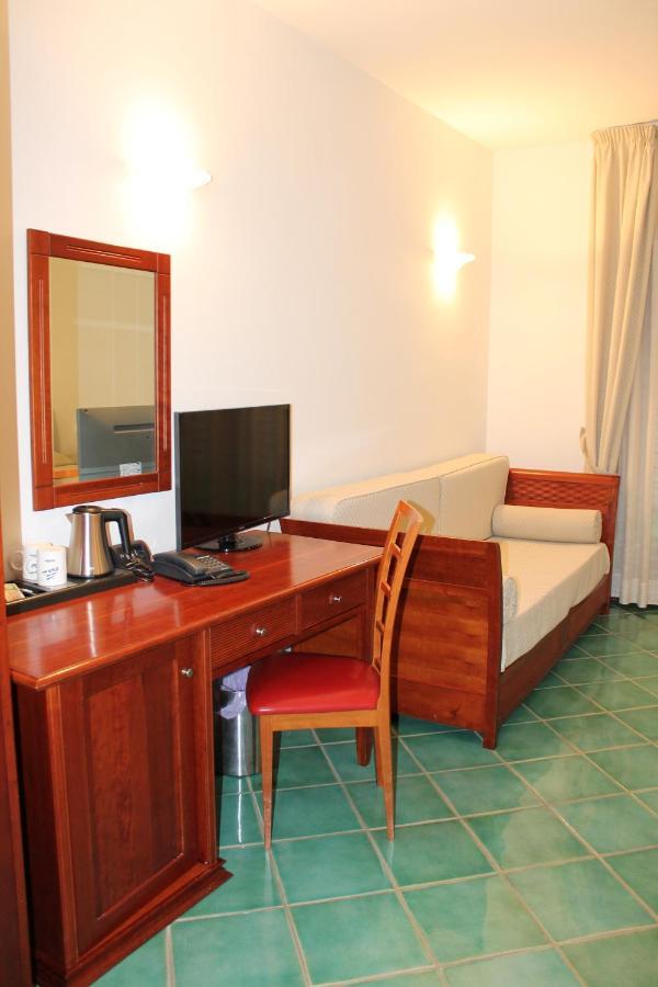 Hotel Pisacane سابري المظهر الخارجي الصورة