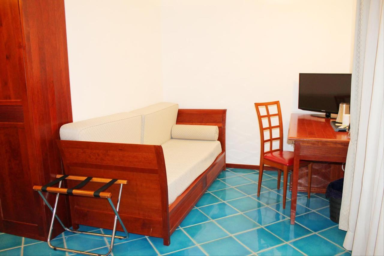 Hotel Pisacane سابري المظهر الخارجي الصورة