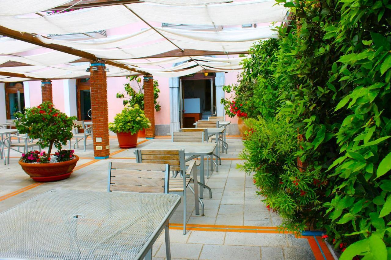 Hotel Pisacane سابري المظهر الخارجي الصورة